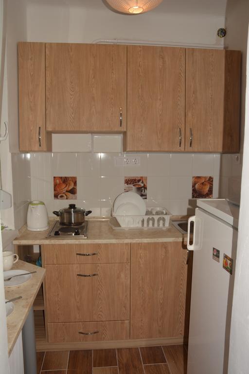 Poetyi Flat Apartamento Budapeste Exterior foto